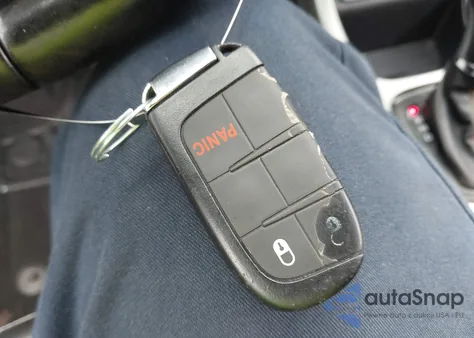 2021 Jeep Compass Latitude Fwd z USA, uszkodzony, nr VIN 3C4NJCBB6MT501857